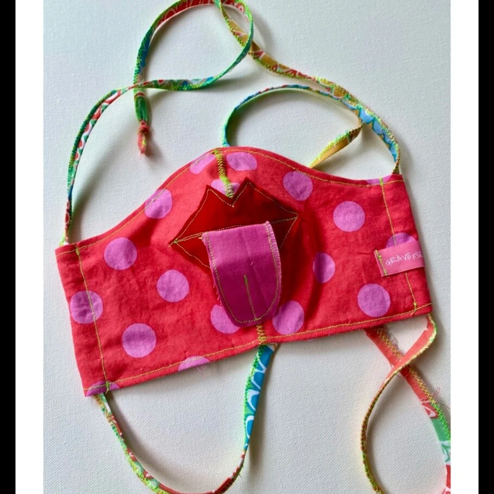 NWOT Handmade Cloth Face Mask - Fish Lips